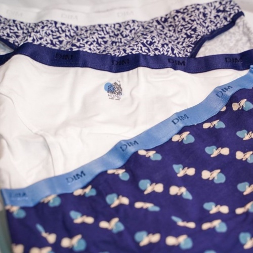 Lote de azules y blanco