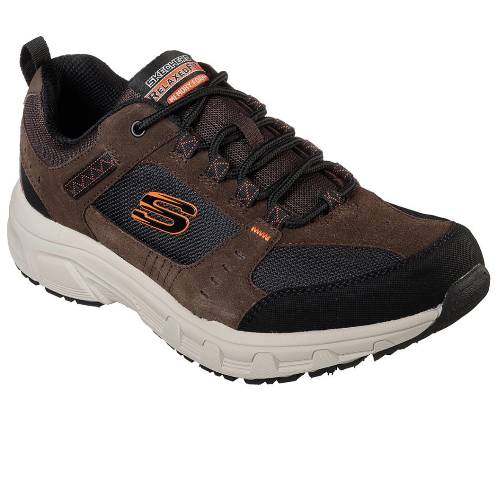 Deportiva de hombre SKECHERS en color marrón y negro. Deportiva | Complementos