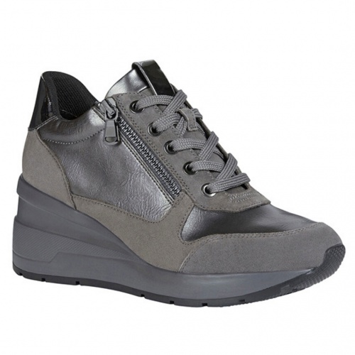 Deportiva de mujer con cuña. Color gris metalizado | Complementos Garza