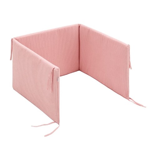 Detalle protector cuna forest cambrass